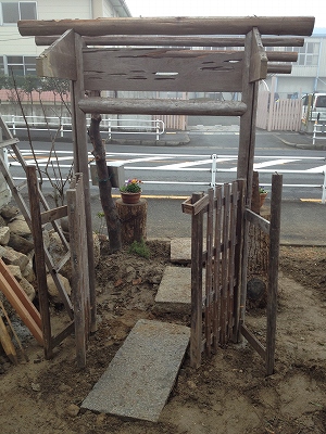 天理市　Ａ様邸　門屋根工事