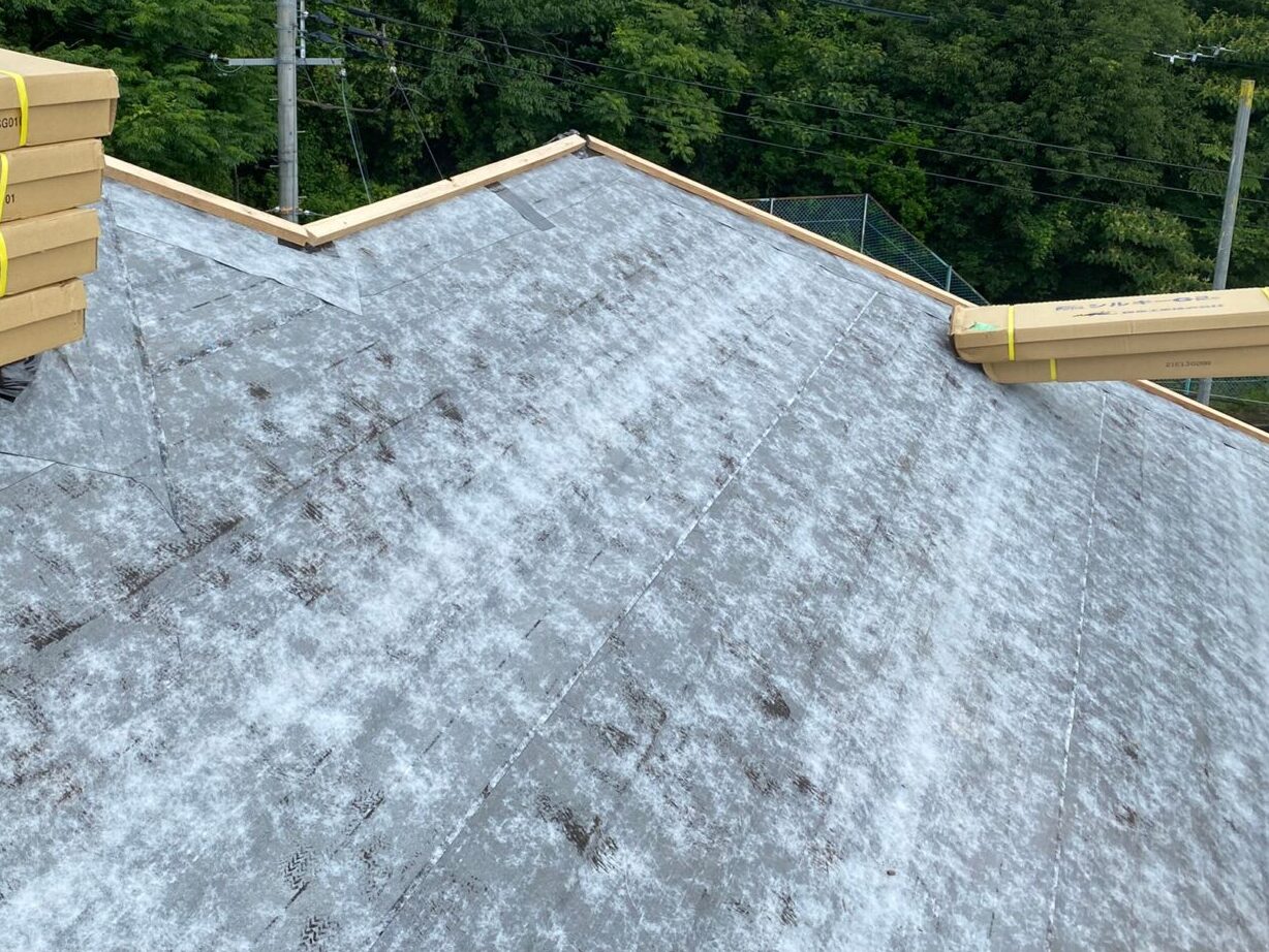 屋根カバー工事