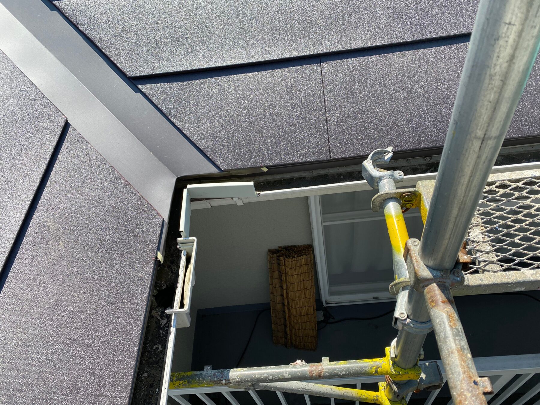 屋根カバー工事