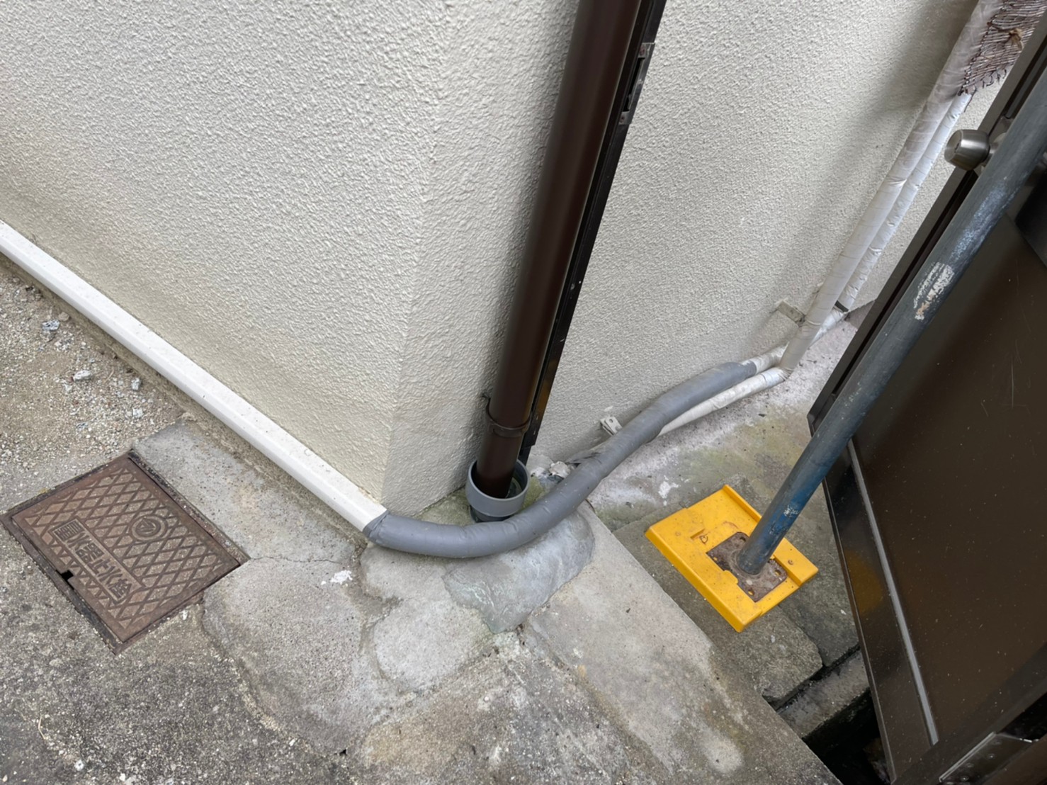 雨とい架け替え工事