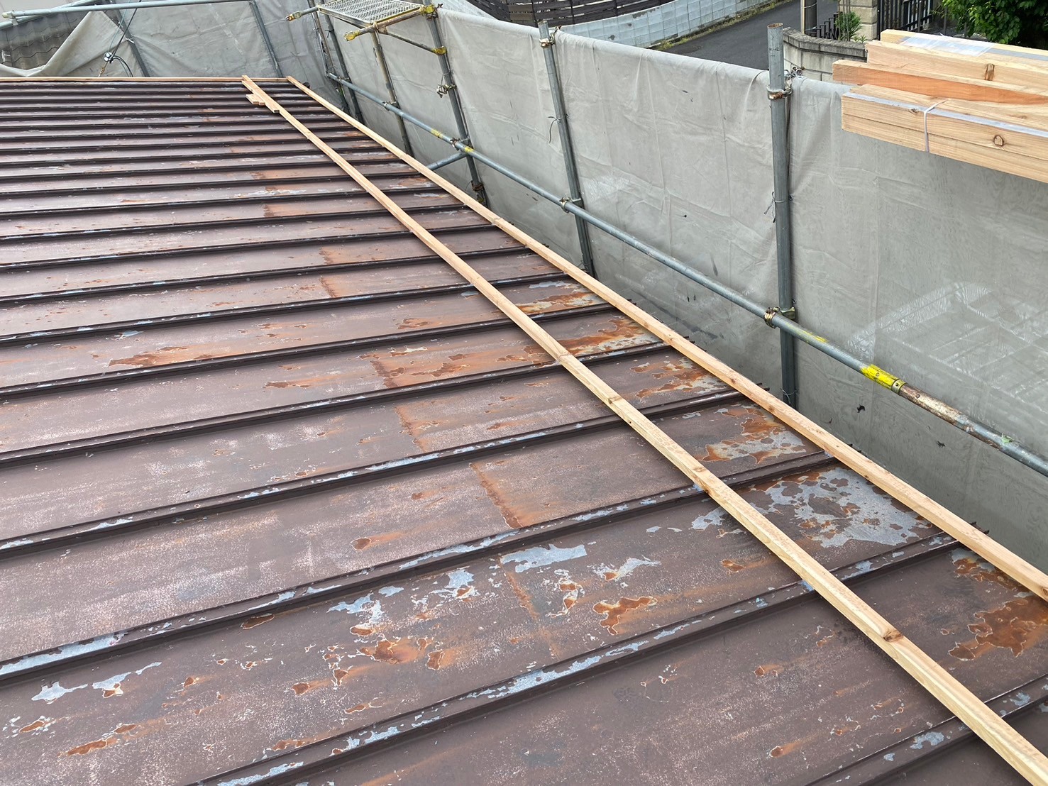 屋根波板カバー工事