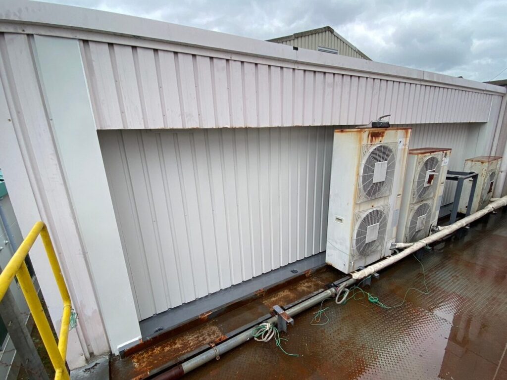 R5.12/11～12/16　貝塚市　三和合繊株式会社様　外部改修工事