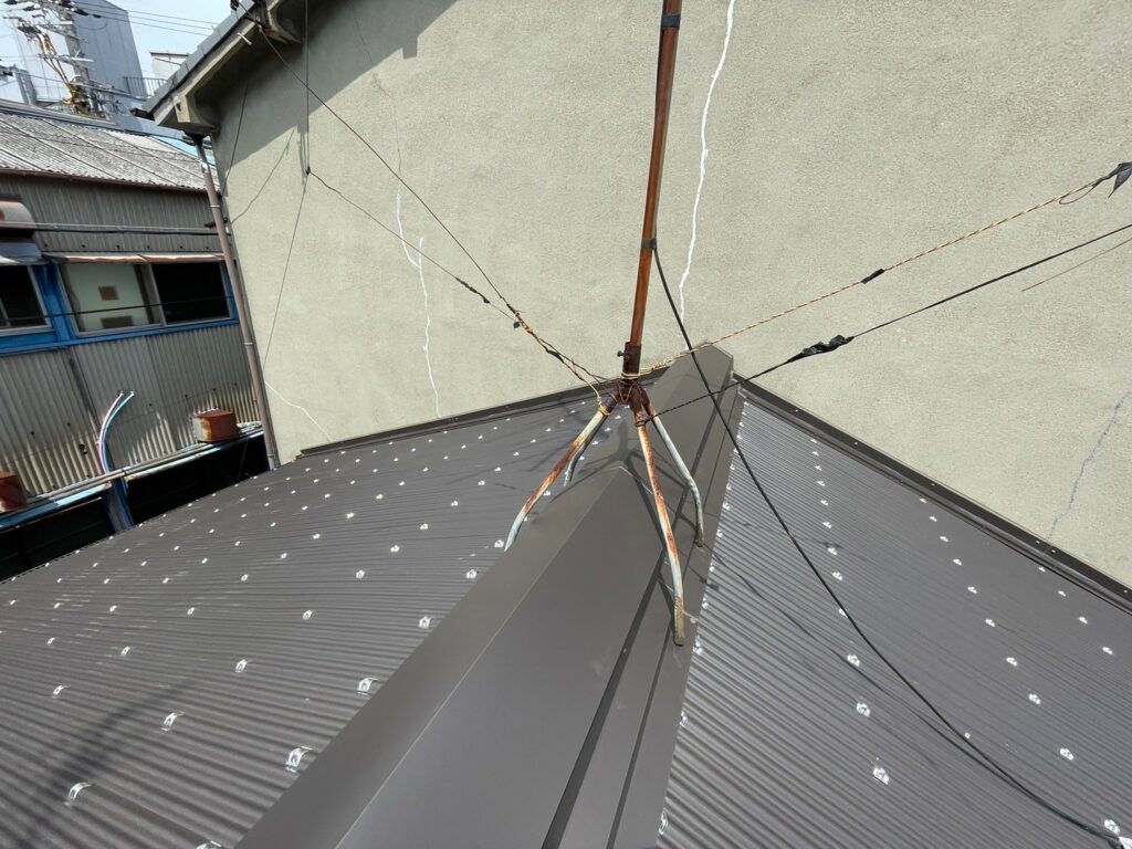 R6.7/3～7/6　東大阪市　A様　屋根カバー工事