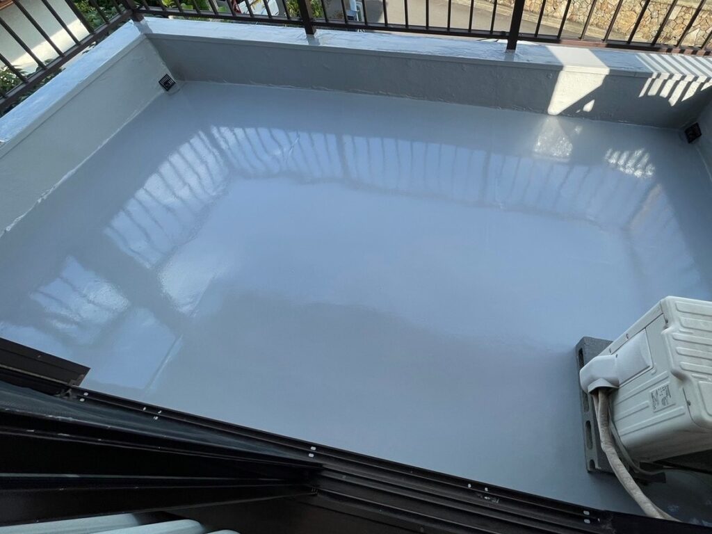 R5.8/19～8/22　大和高田市　M様邸　ベランダ防水工事