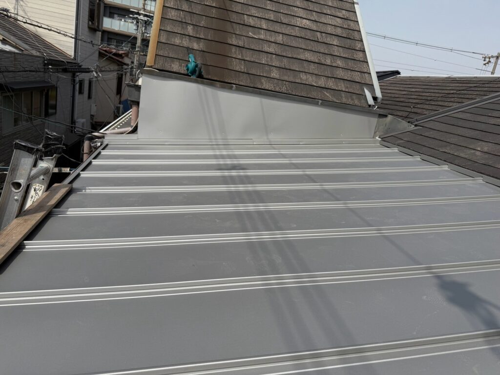 R7.3/24～3/27　 住之江区　K様　屋根部分修理工事