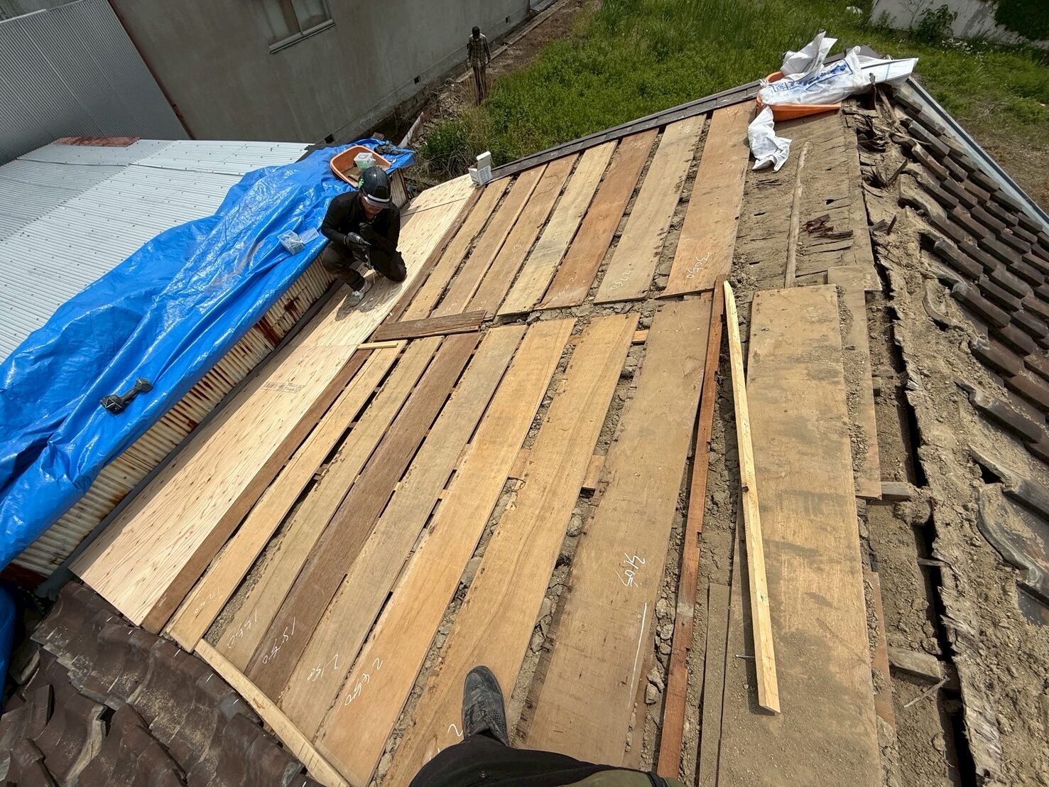 屋根葺き替え工事