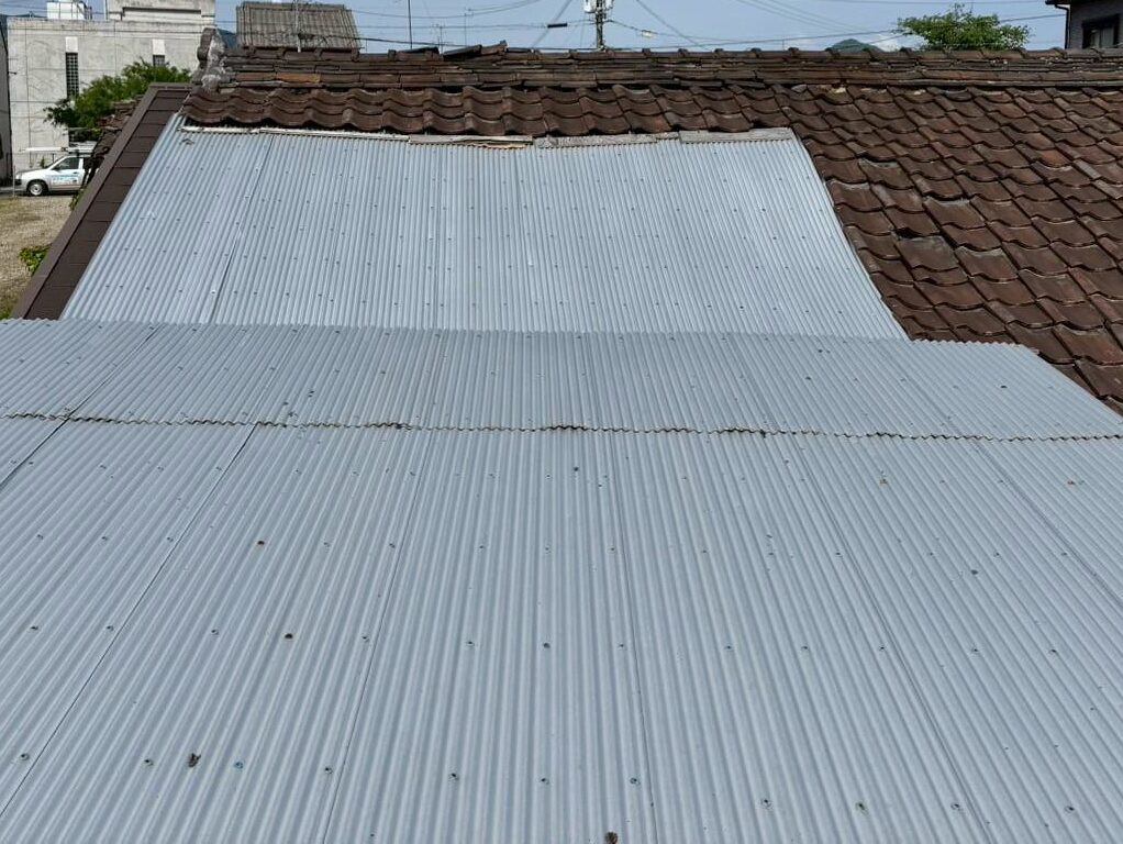 R7.5/12～5/17　大和高田市　H様　屋根葺き替え工事