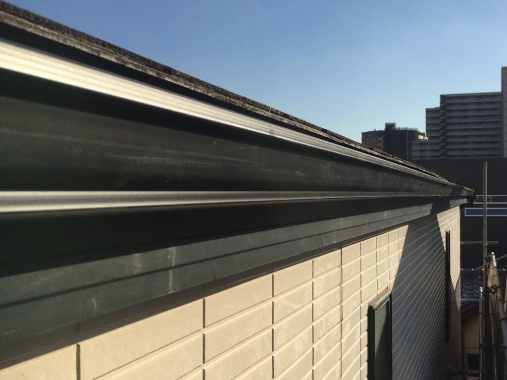 鶴見区　上岡様邸　樋修理工事