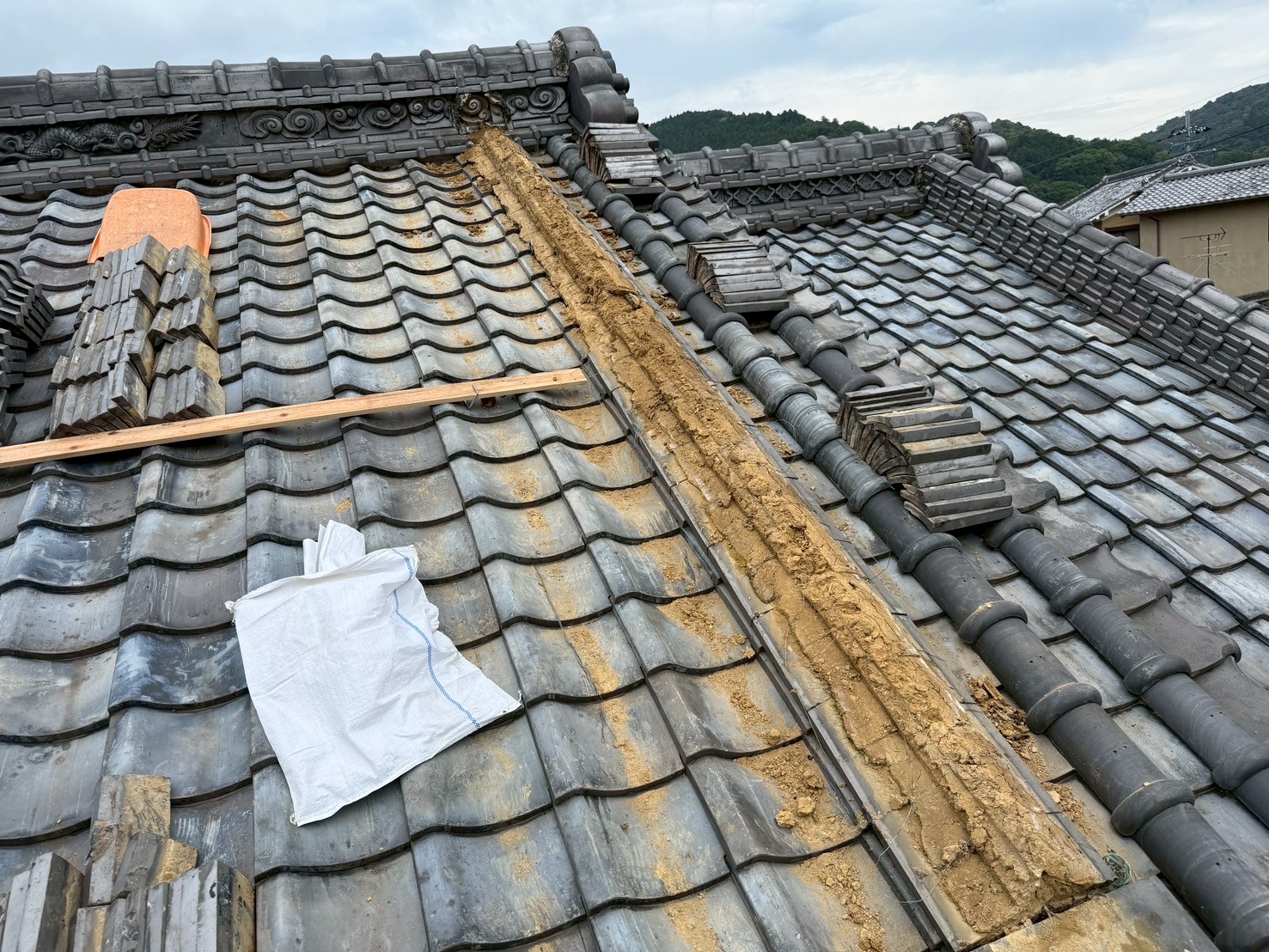 下り棟積み直し工事