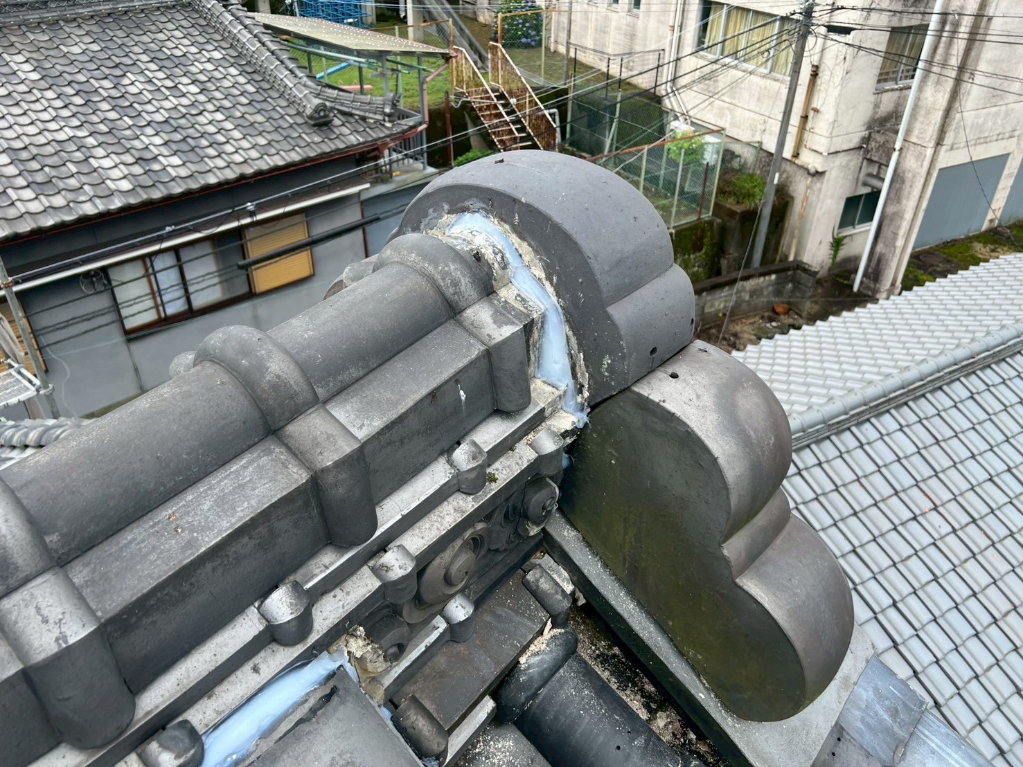 下り棟積み直し工事