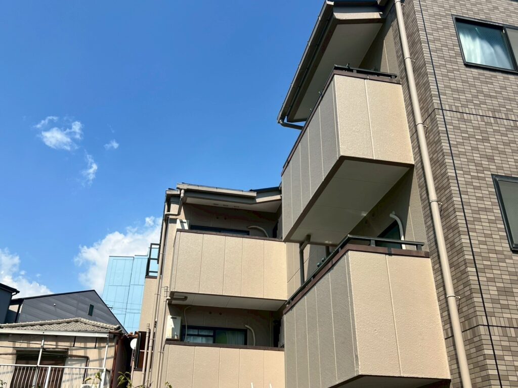 R7.6/23~7/31　淀川区　メイユール東三国様　外部改修工事＋共有部分清掃　