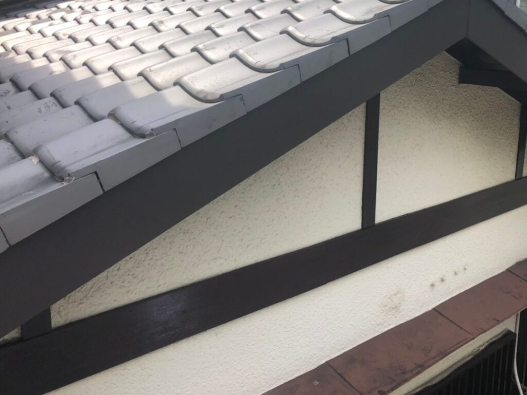 神戸市　K様邸　破風・桁板金工事、塗装工事