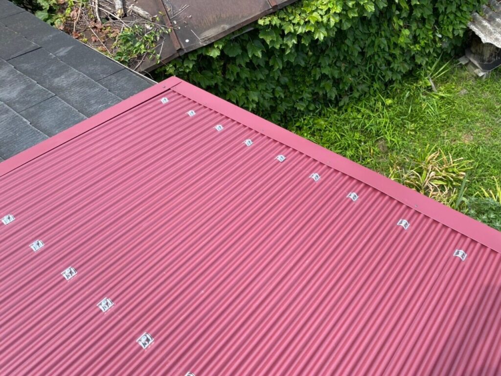 桜井市　K様邸　屋根カバー工法：ガルバリウム小波