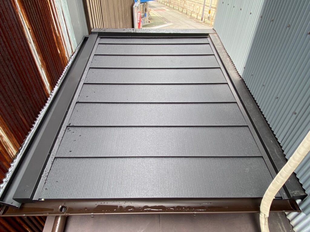 大阪市　A様邸　屋根シルキーG2葺き替え、および付帯工事