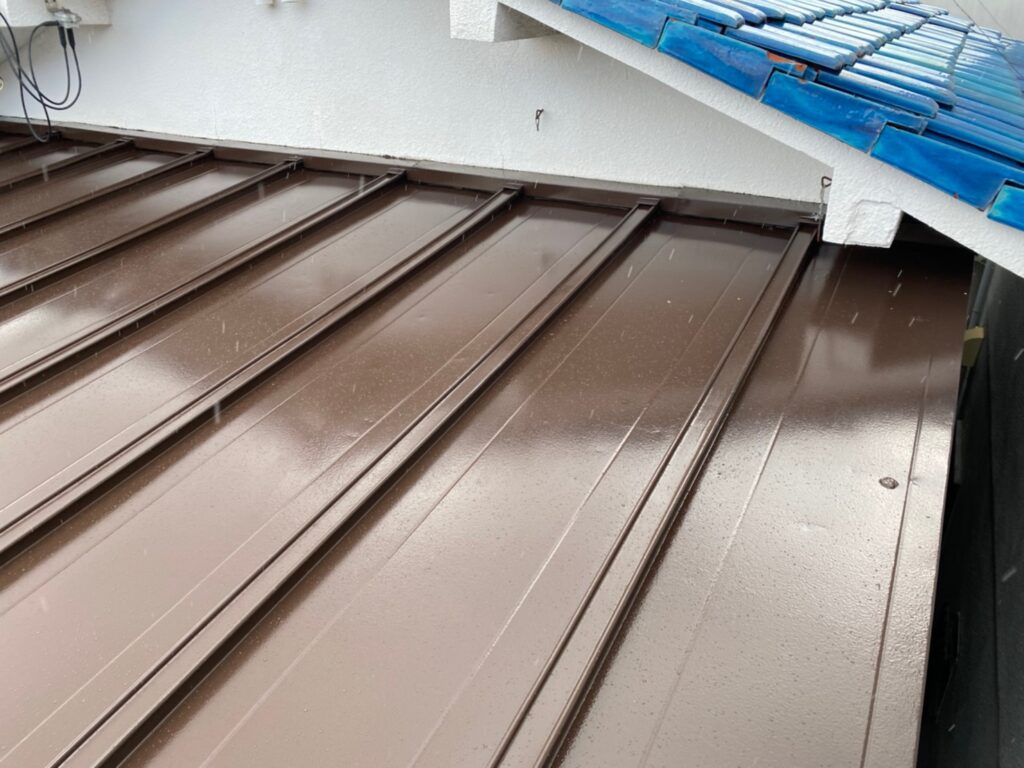 守口市　K様邸　瓦棒塗装工事、波板張替え工事