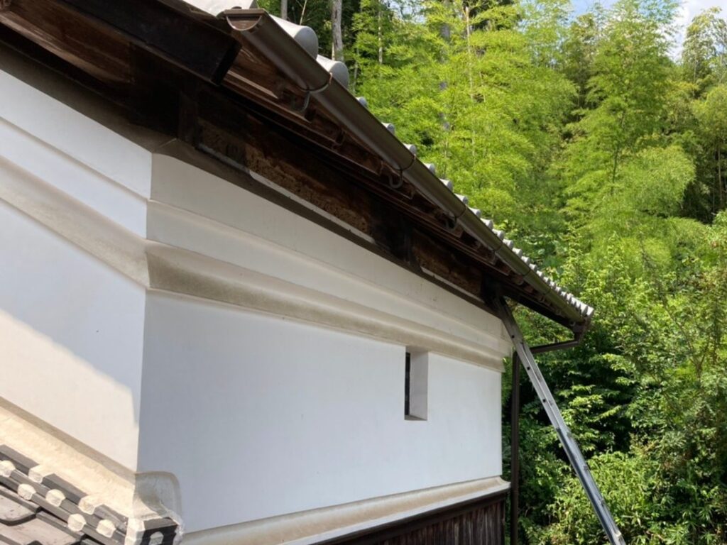 生駒市　O様邸　とい交換、とい掃除、倉庫のしコーキング