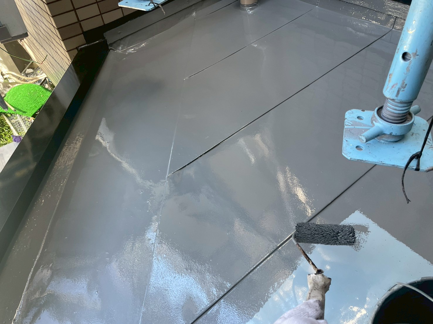 防水工事（エントランス上庇）