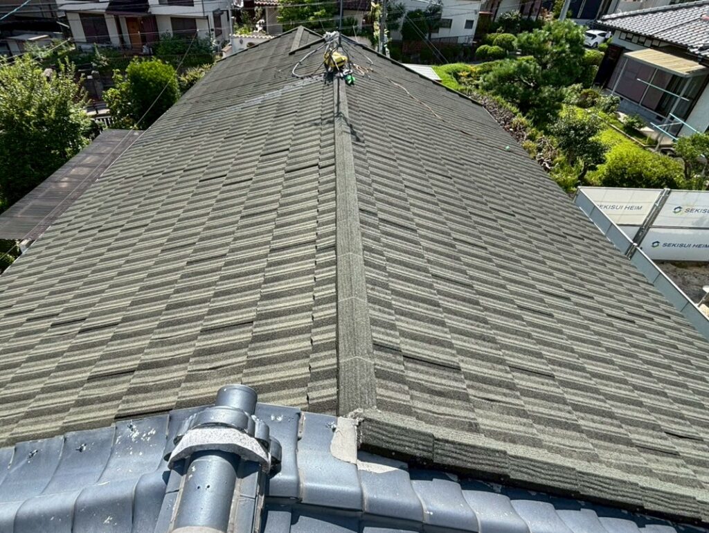 R7.7/10～7/22　奈良市　M様邸　石付金属屋根洗浄工事
