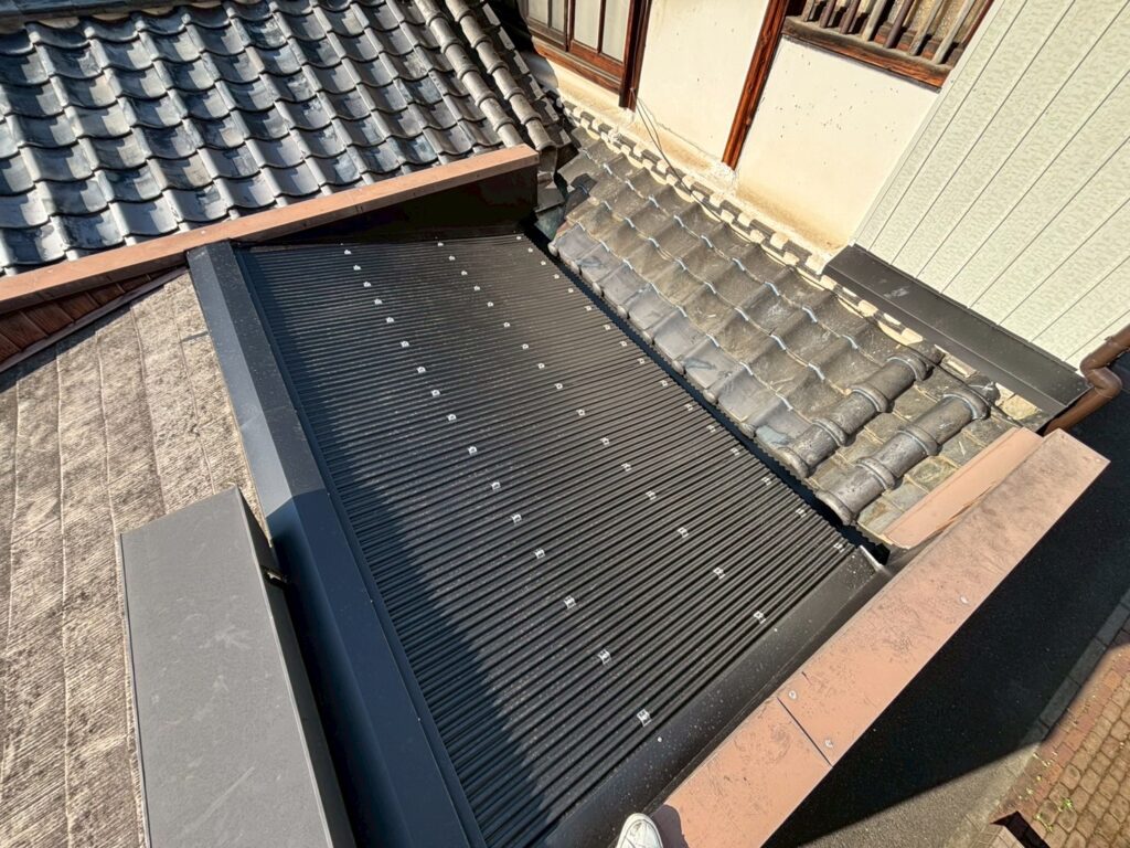 R7.7/18~7/21　天理市　吉井様　屋根、外壁、雨とい部分修理工事