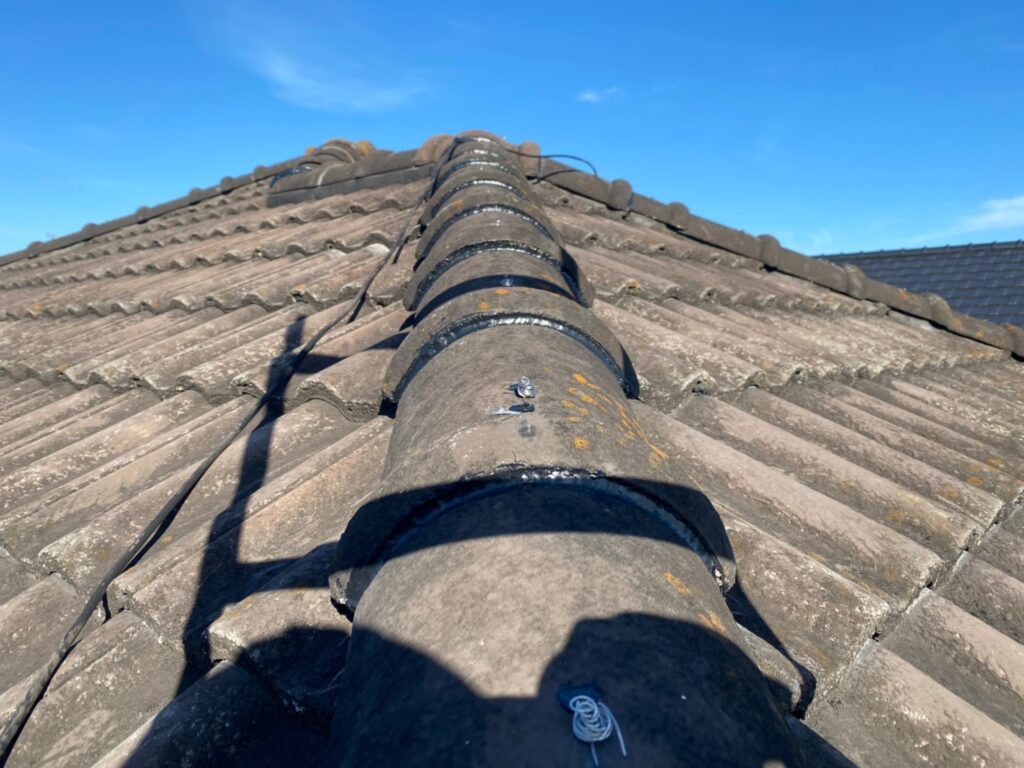 葛城市　K様邸　雨漏り応急処置工事