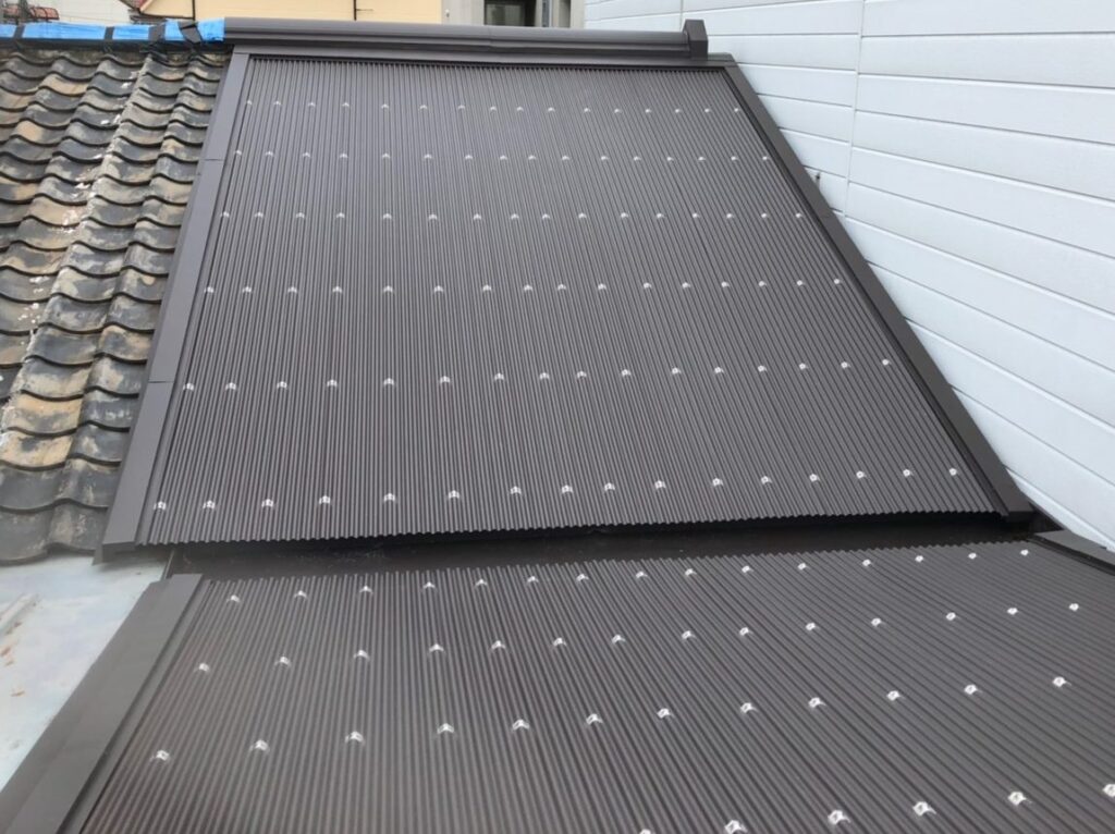 大阪市　K様邸　屋根カバー工事