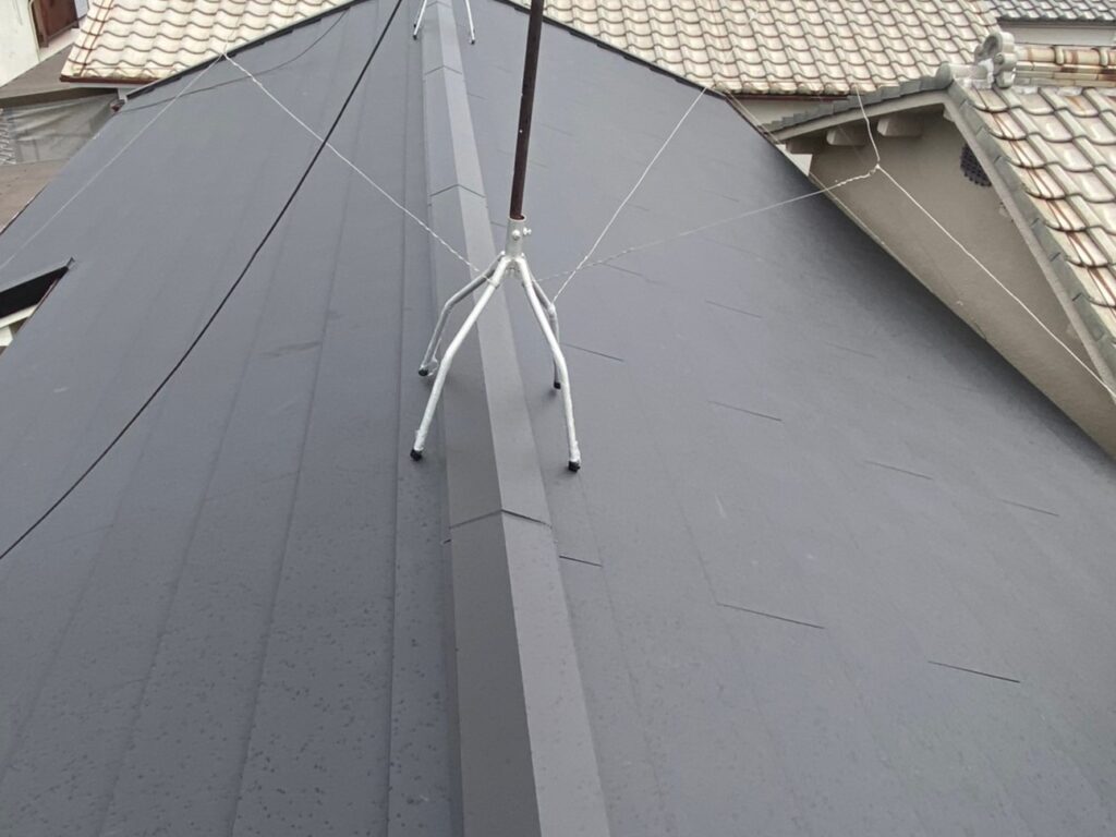 八尾市　O様邸　MFシルキー葺き替え工事