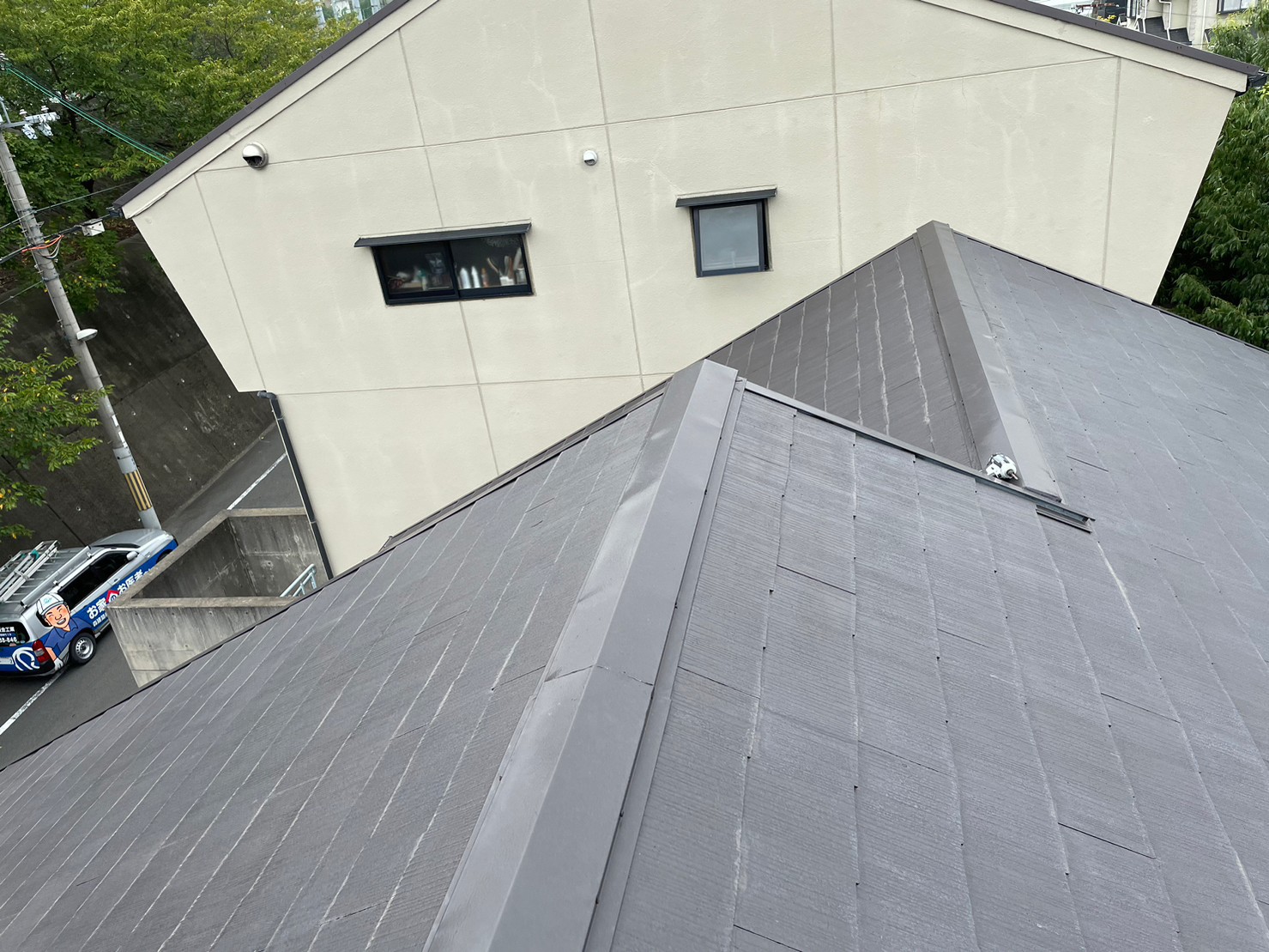 池田市　M様邸　棟板金ビス止め、雨とい掃除