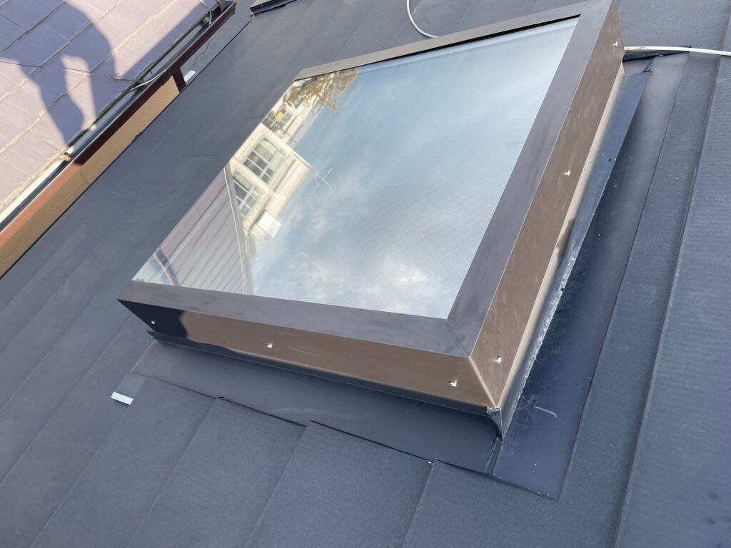 田原本町　M様　天窓周り板金工事　