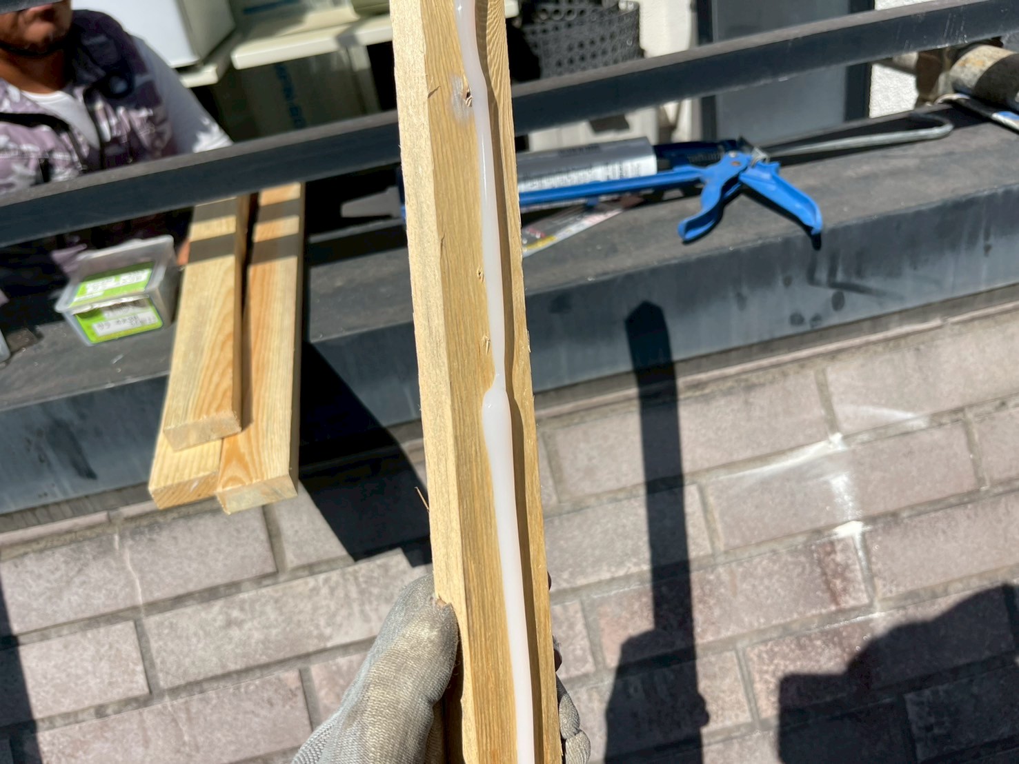 屋根工事(タイル部分)