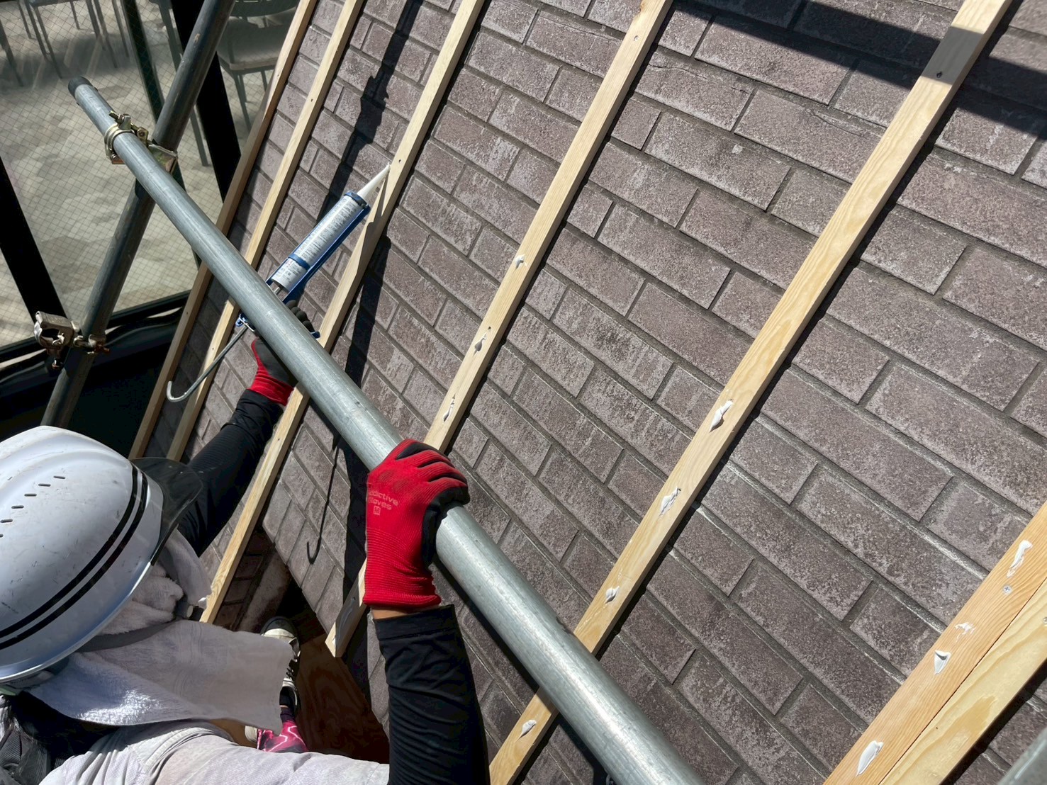 屋根工事(タイル部分)