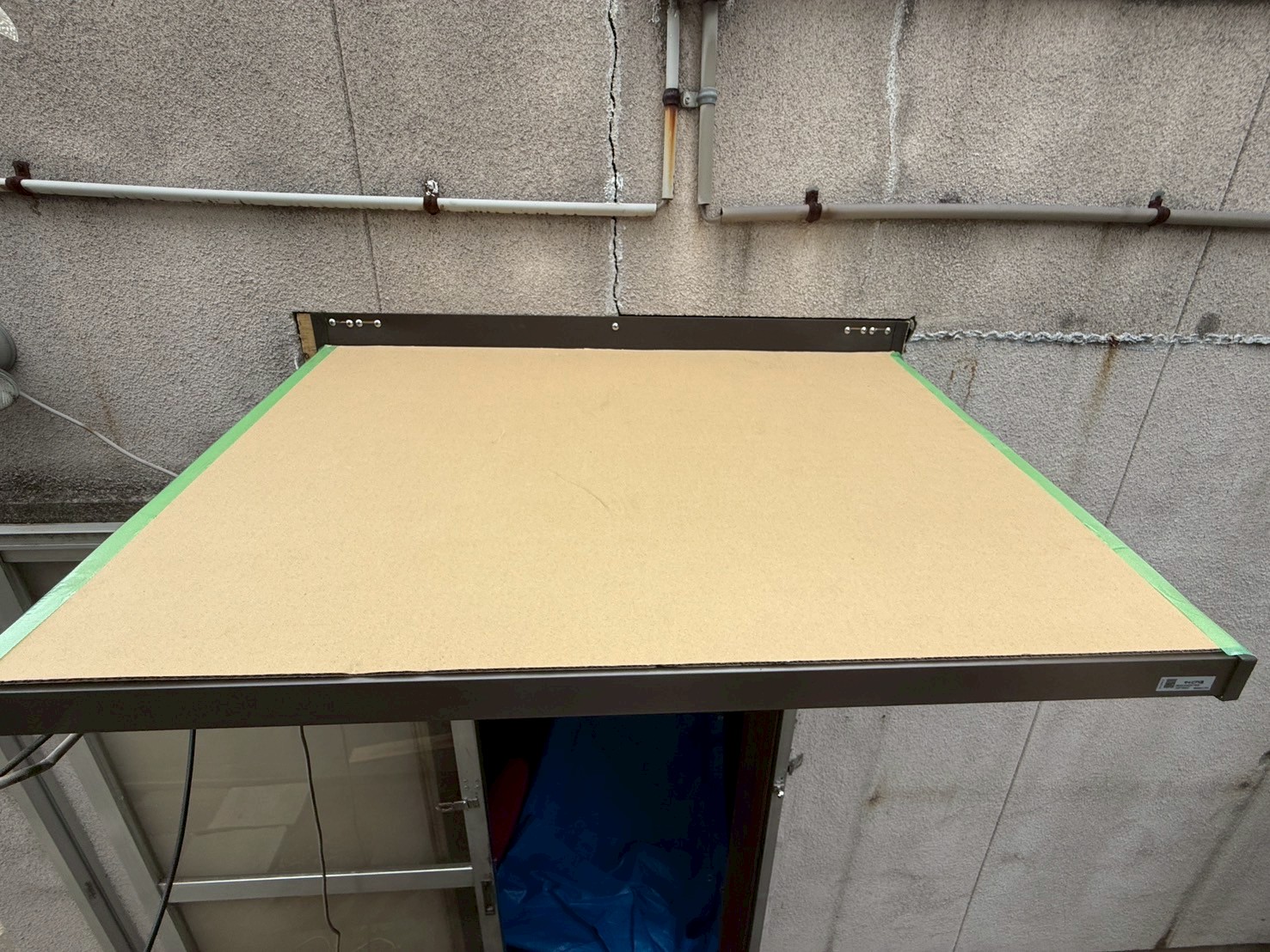 庇取り替え工事