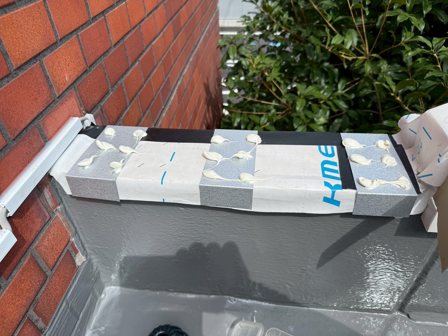 看板裏板金工事