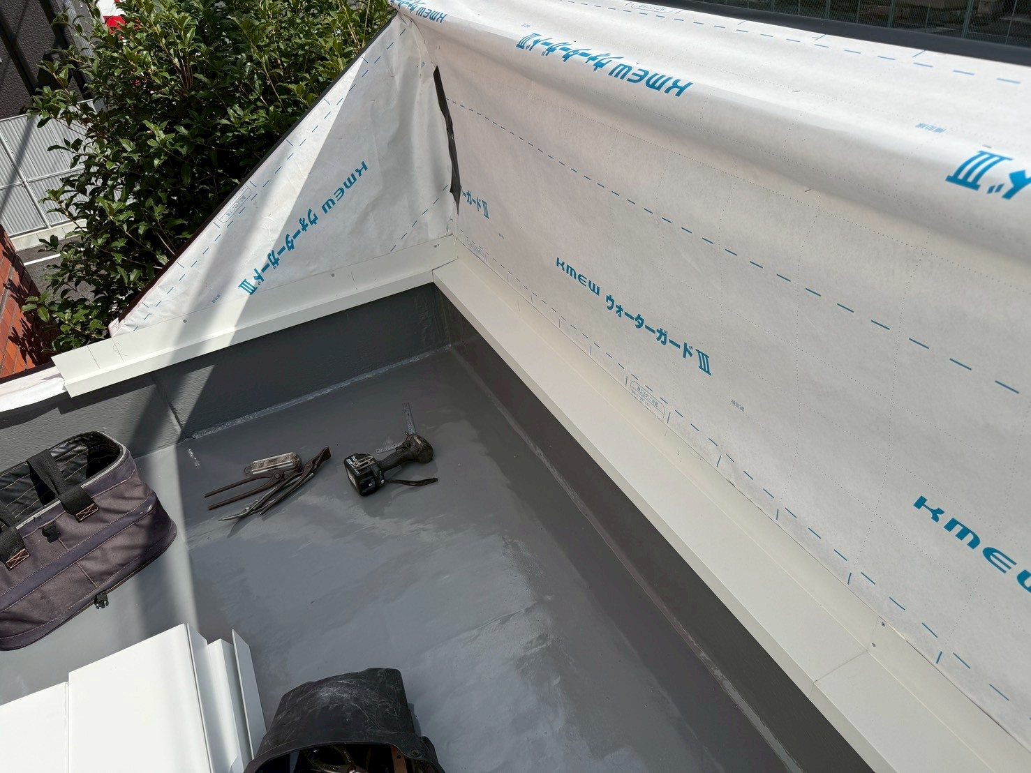 看板裏板金工事