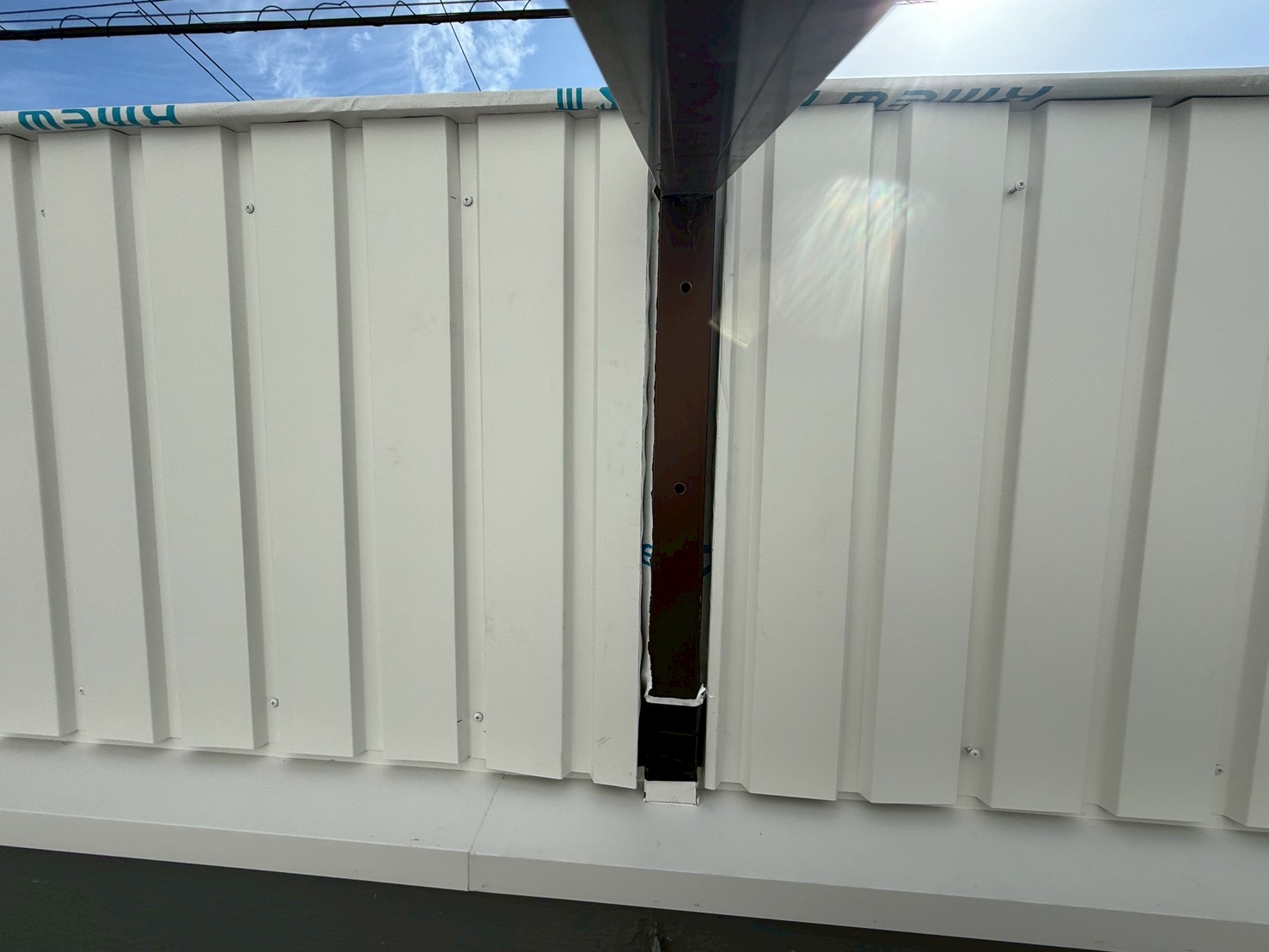 看板裏板金工事