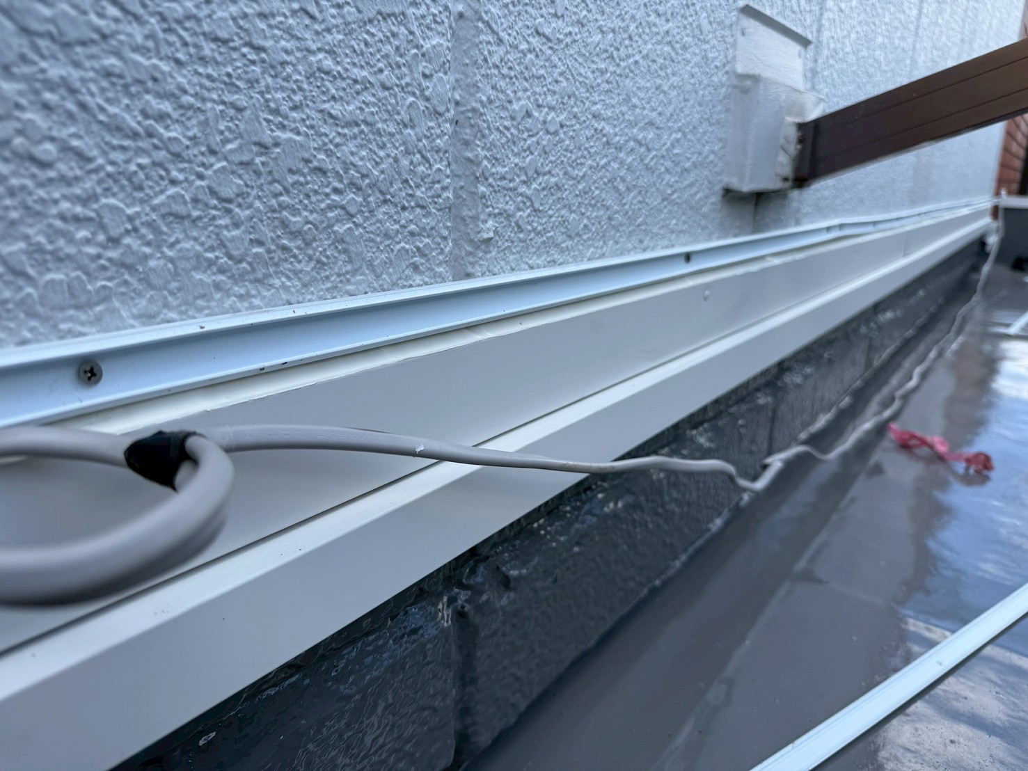 看板裏板金工事