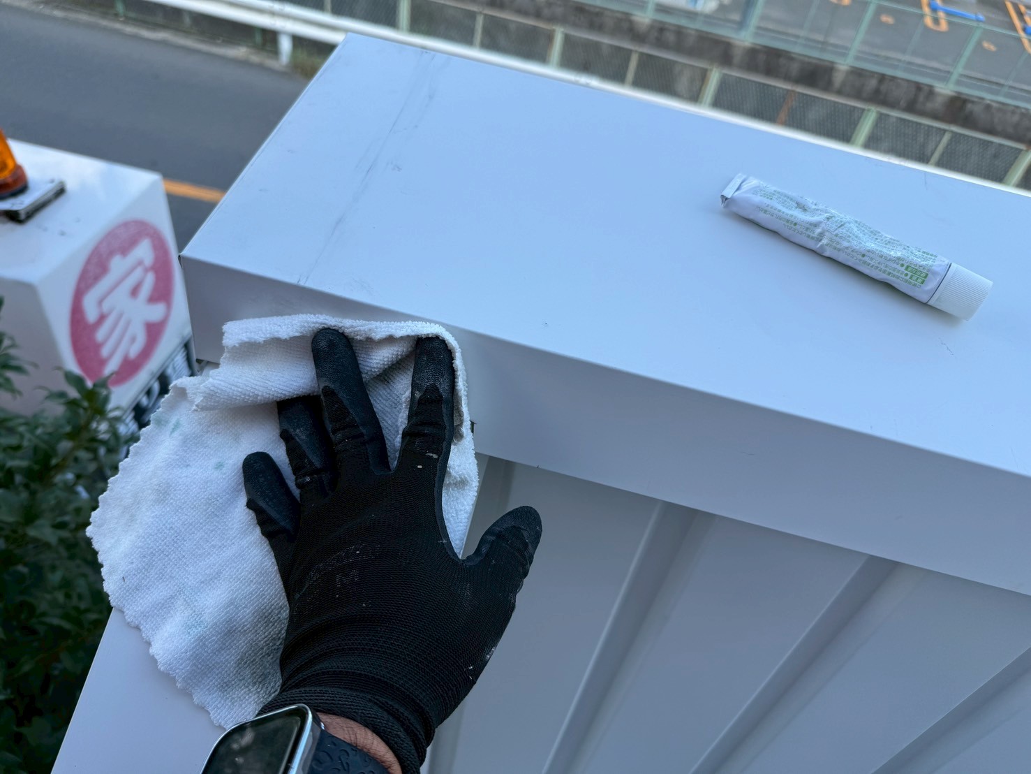 看板裏板金工事