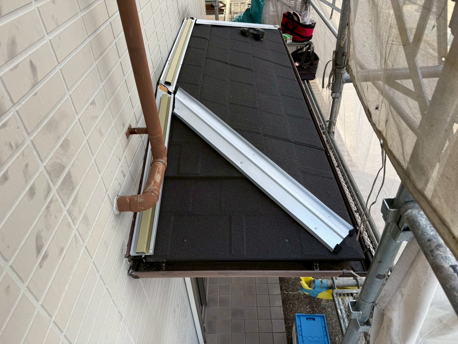 屋根カバー工事(下屋)