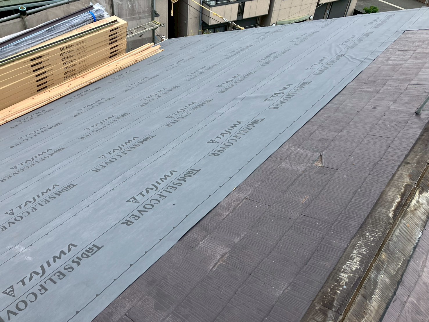 屋根カバー工事(大屋根)