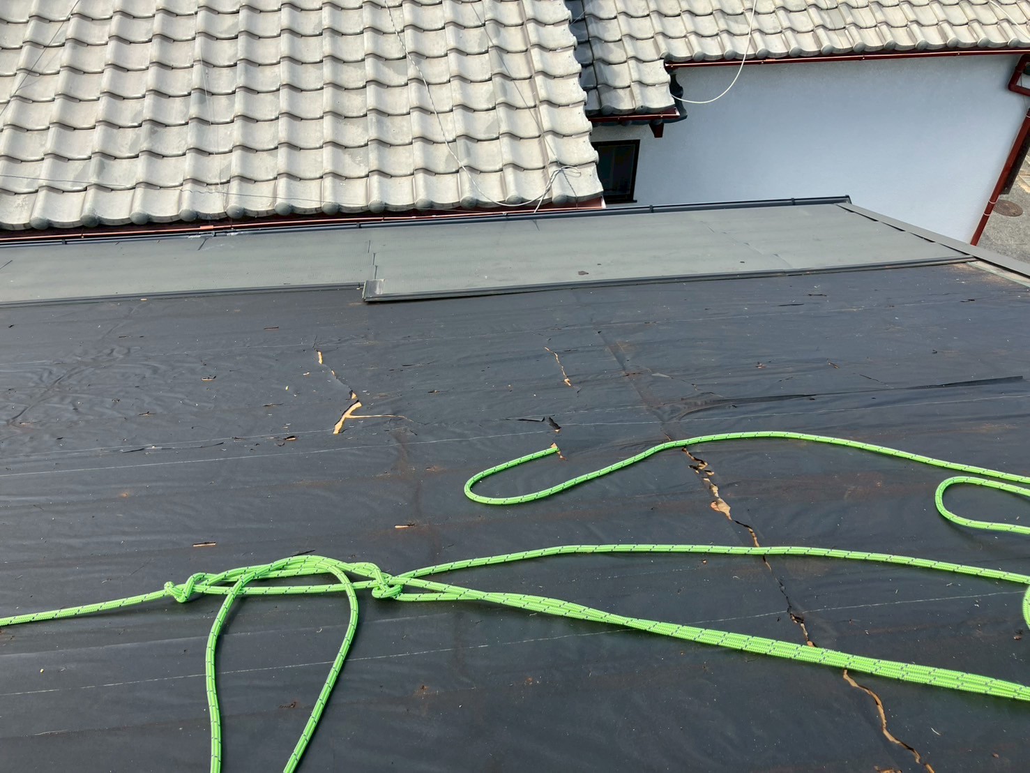 屋根葺き直し工事