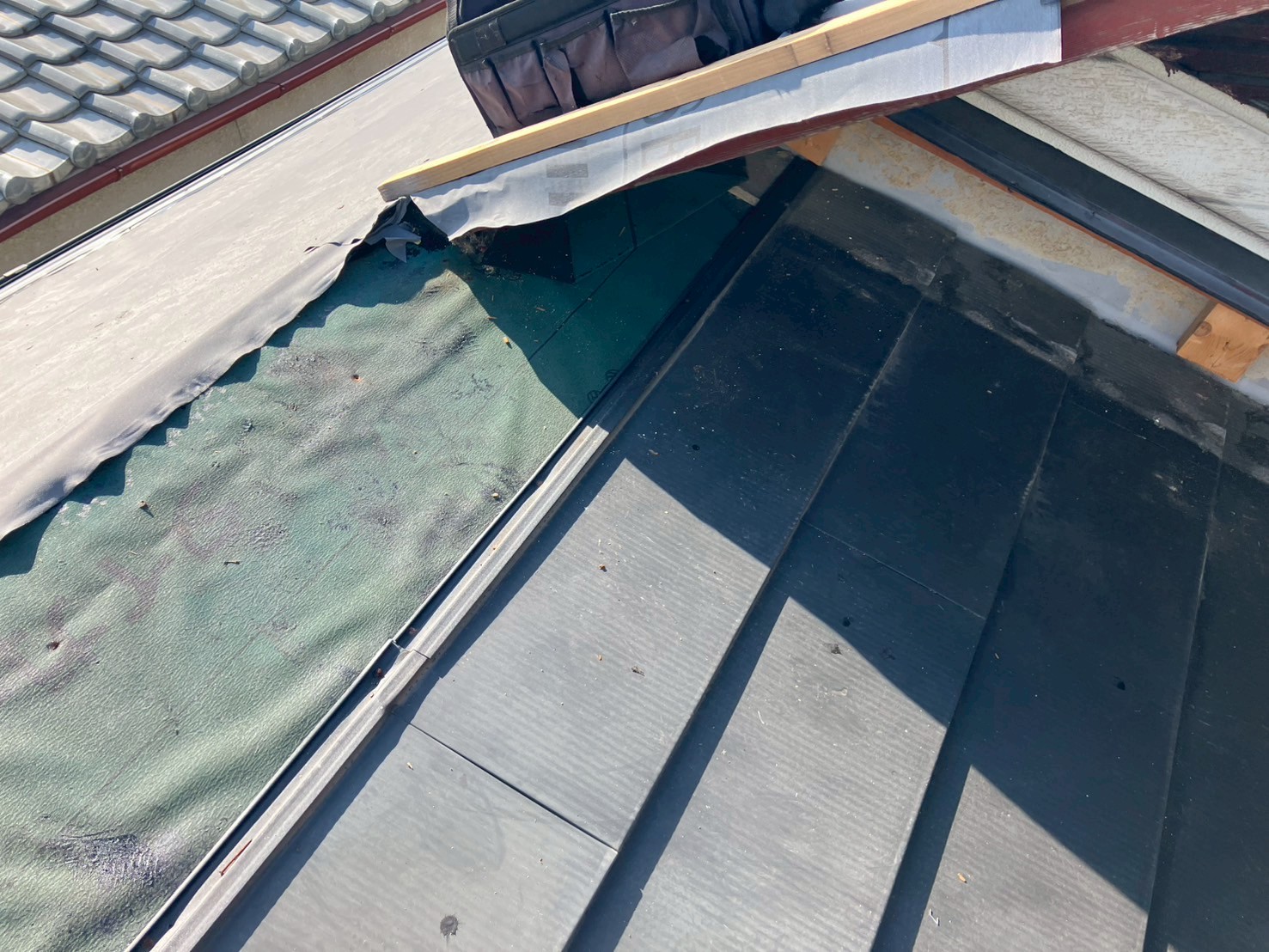 屋根葺き替え工事