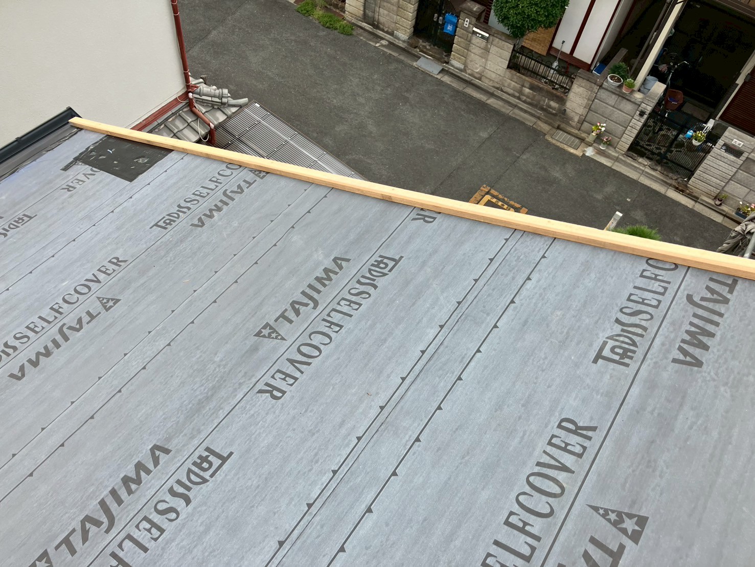 屋根葺き直し工事