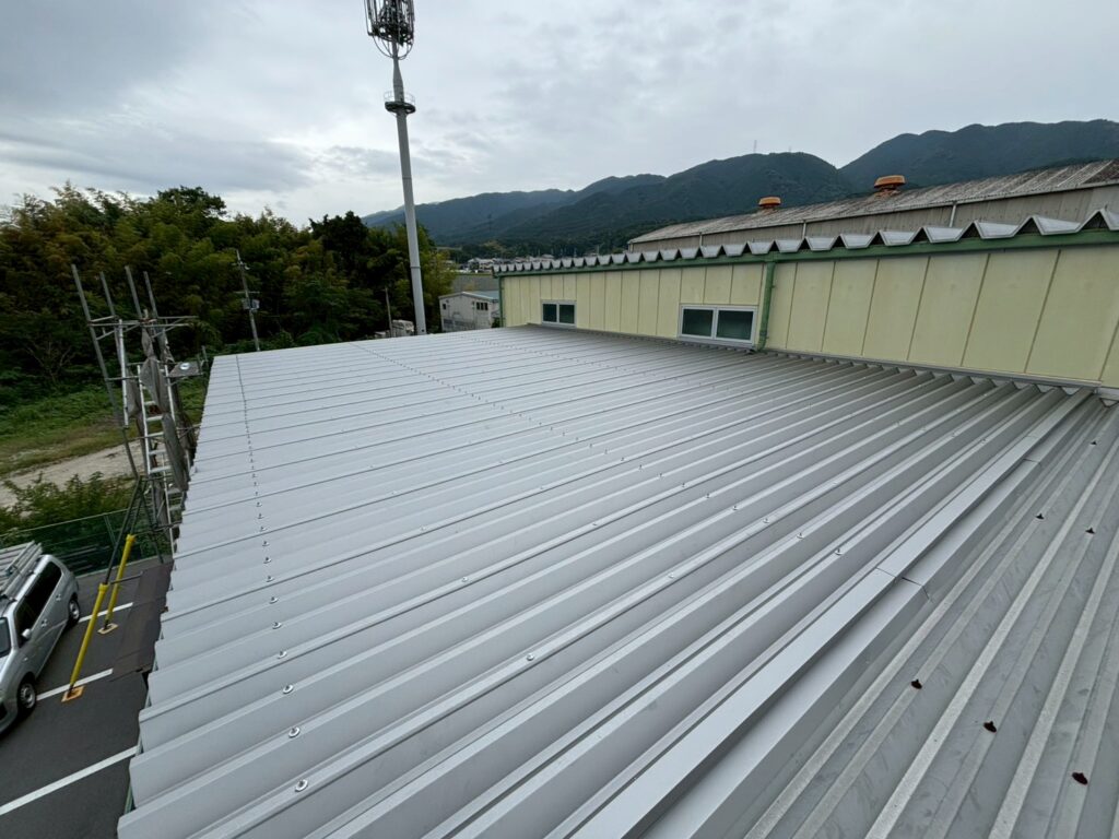 R7.9/17~9/27　葛城市　K様　屋根改修遮熱工事