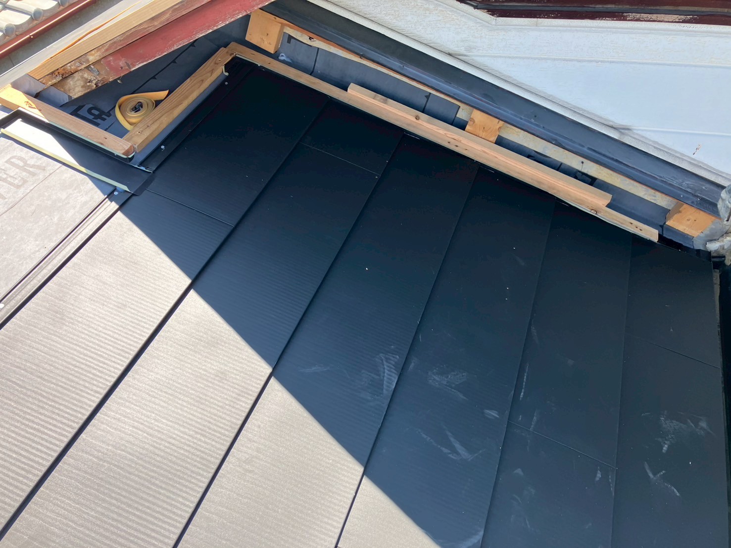 屋根葺き替え工事