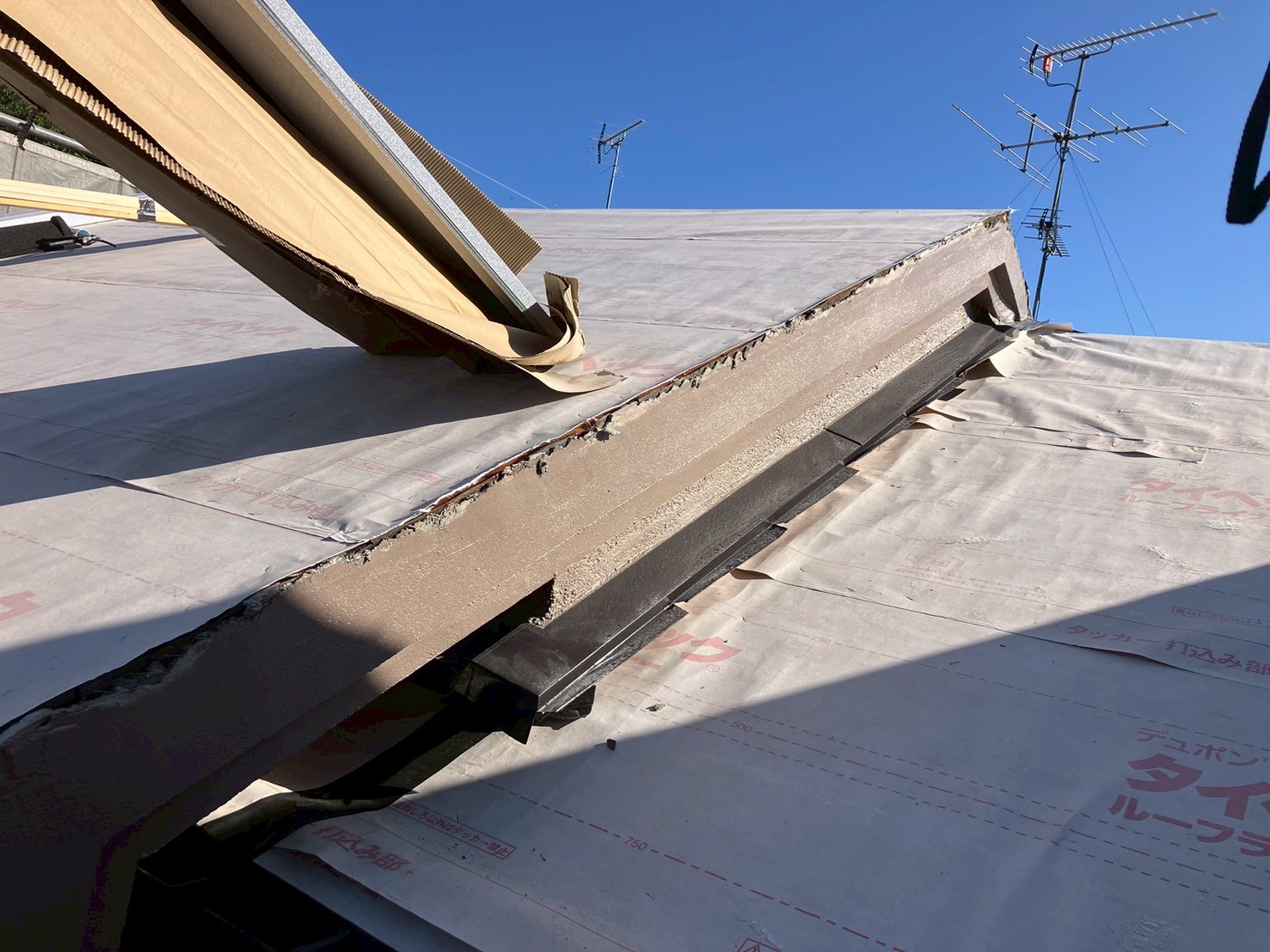 屋根葺き替え工事