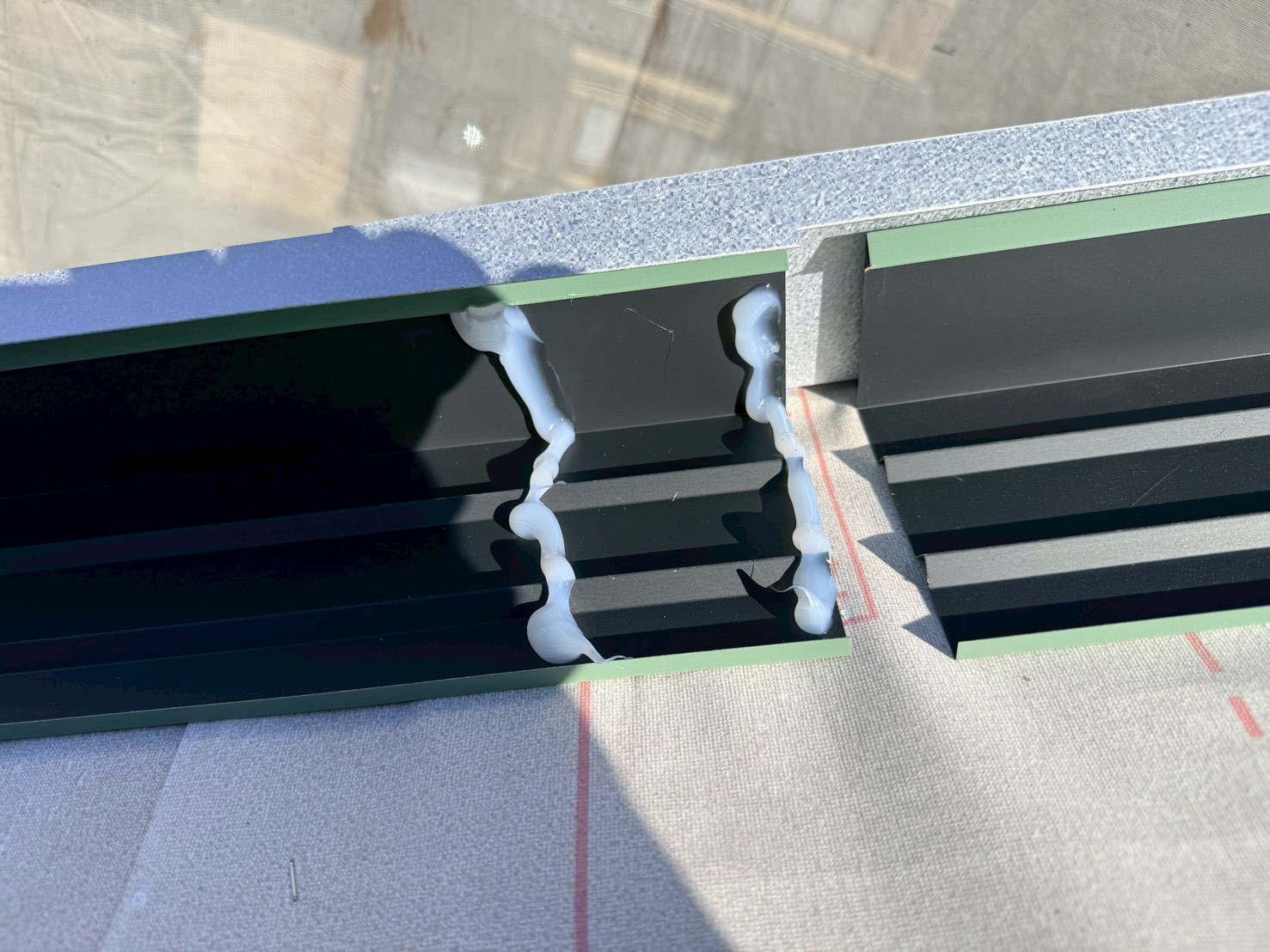 屋根葺き替え工事