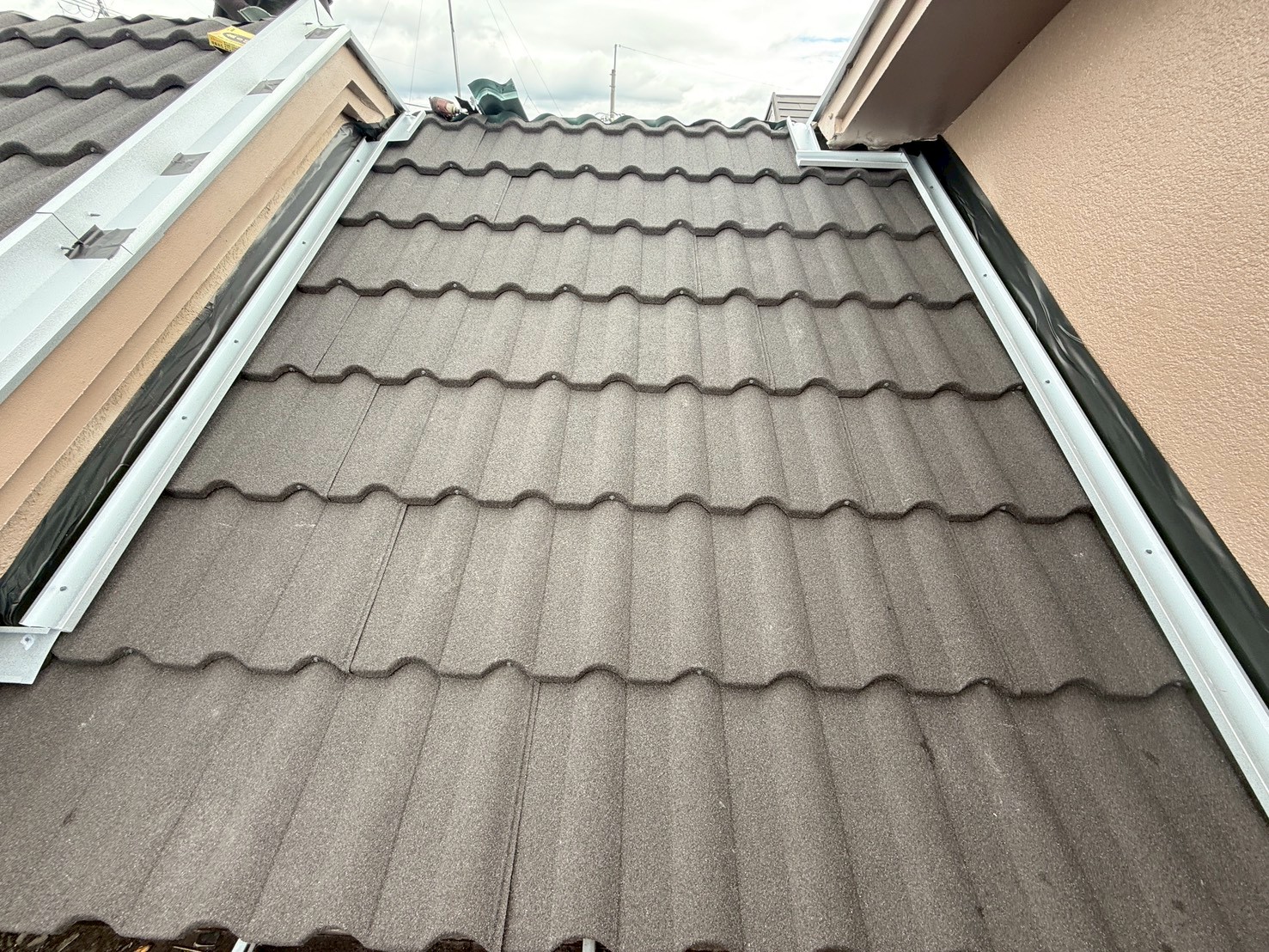 屋根葺き替え工事