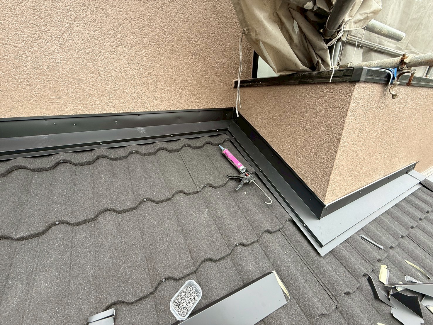 屋根葺き替え工事