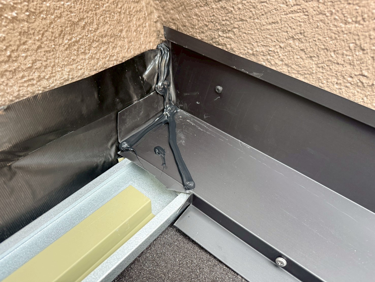 屋根葺き替え工事