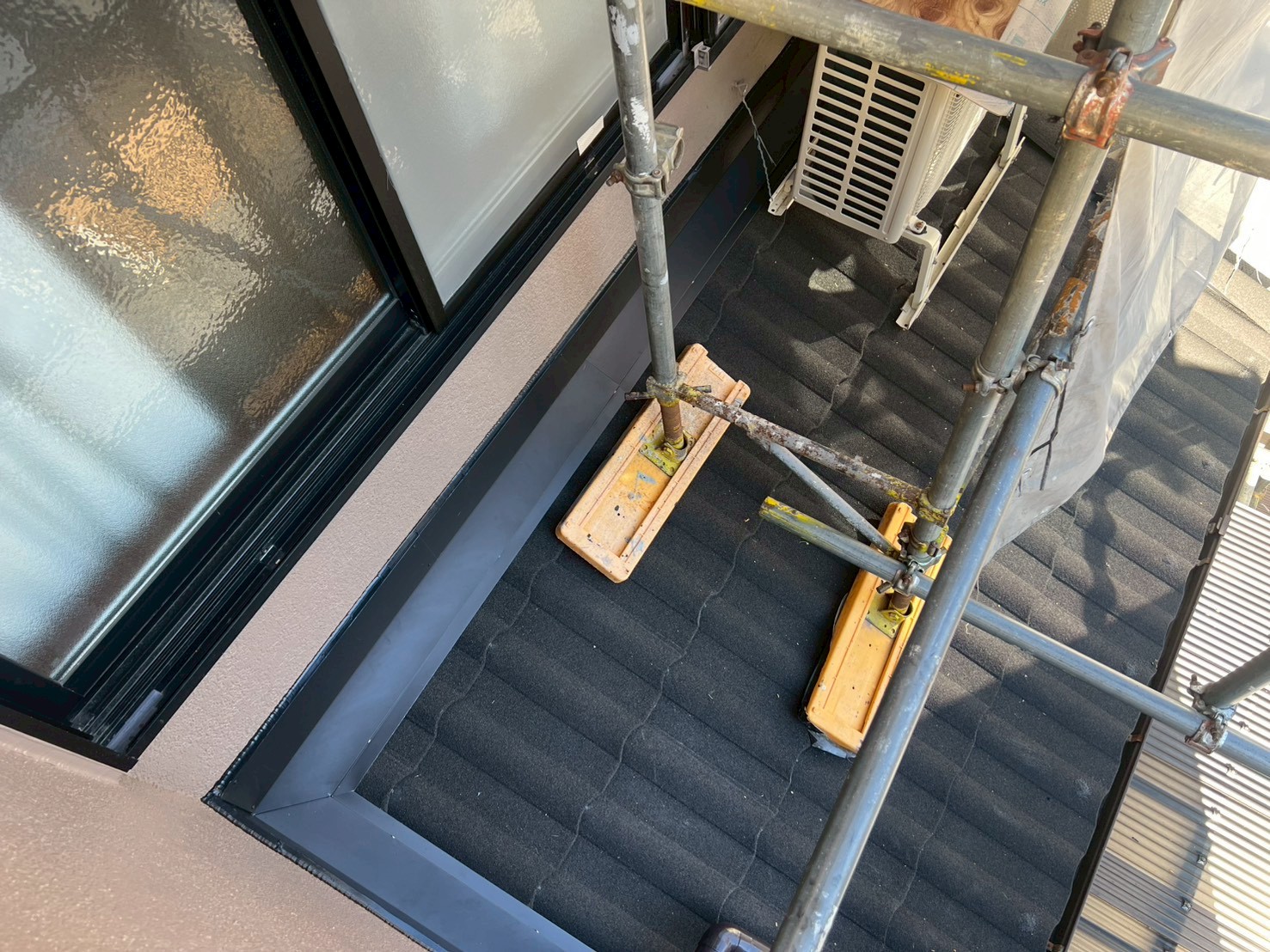 屋根葺き替え工事