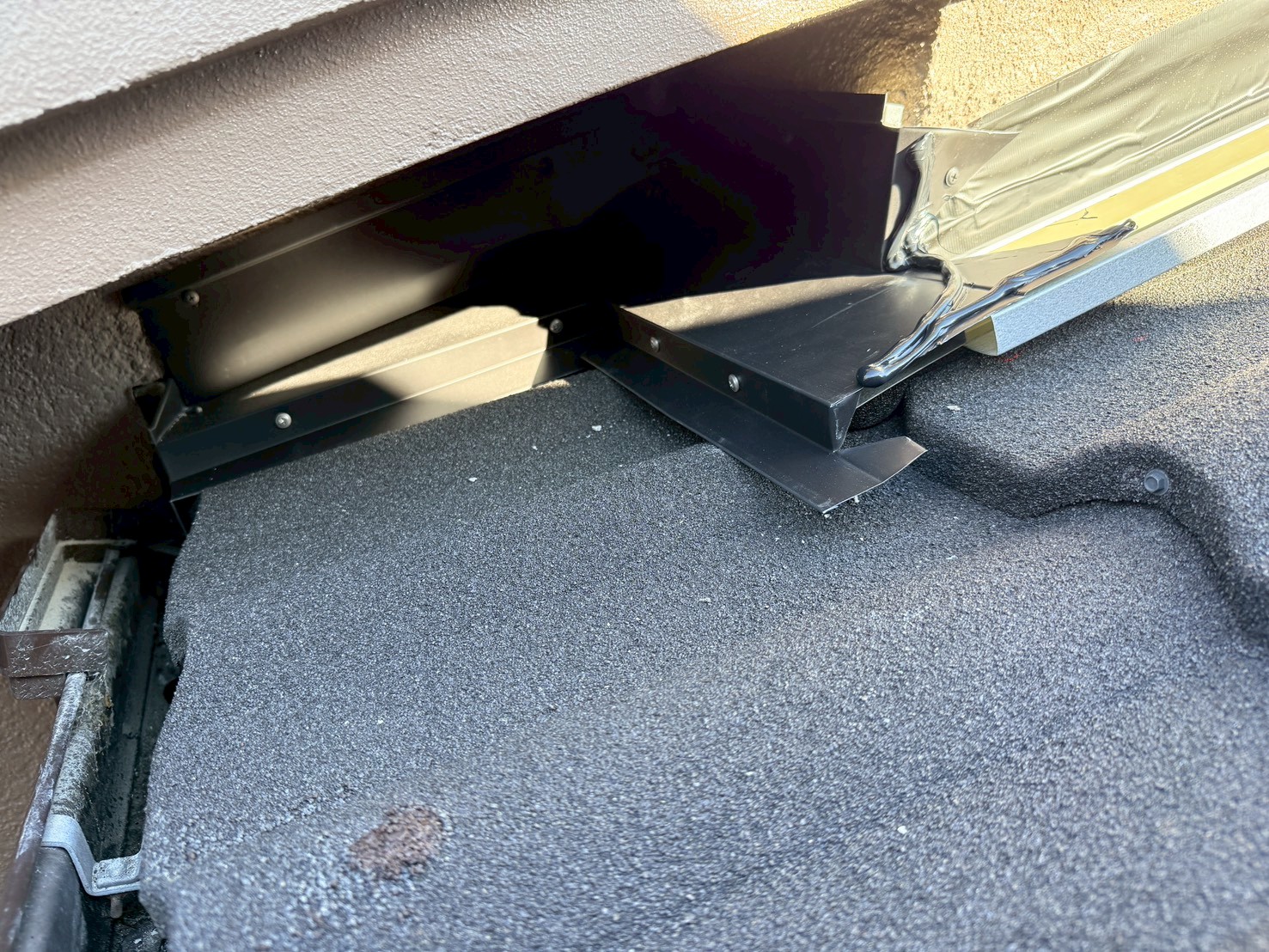 屋根葺き替え工事